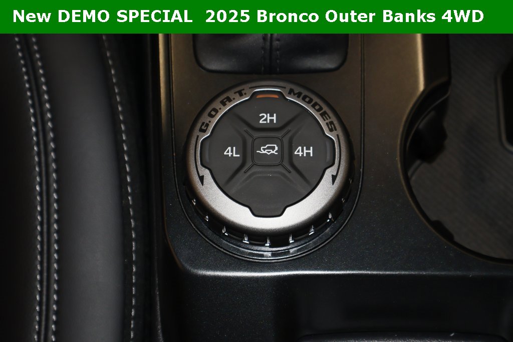 New 2025 Ford Bronco Outer Banks image 26