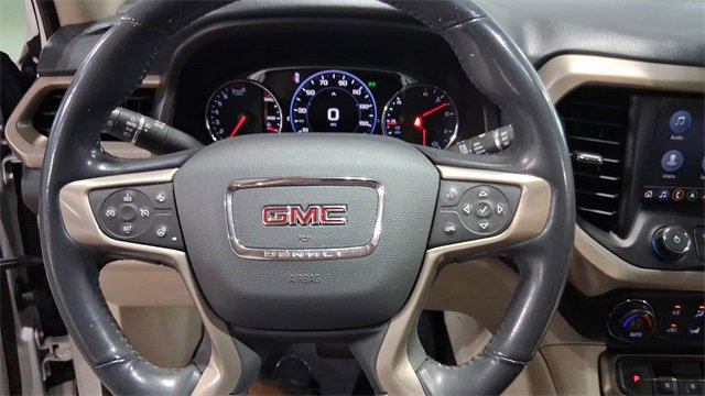 Used 2022 GMC Acadia Denali w/ Denali Technology Package image 13