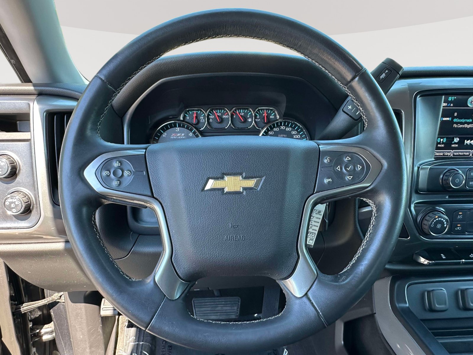 Used 2018 Chevrolet Silverado 1500 LT AWD/4WD image 12