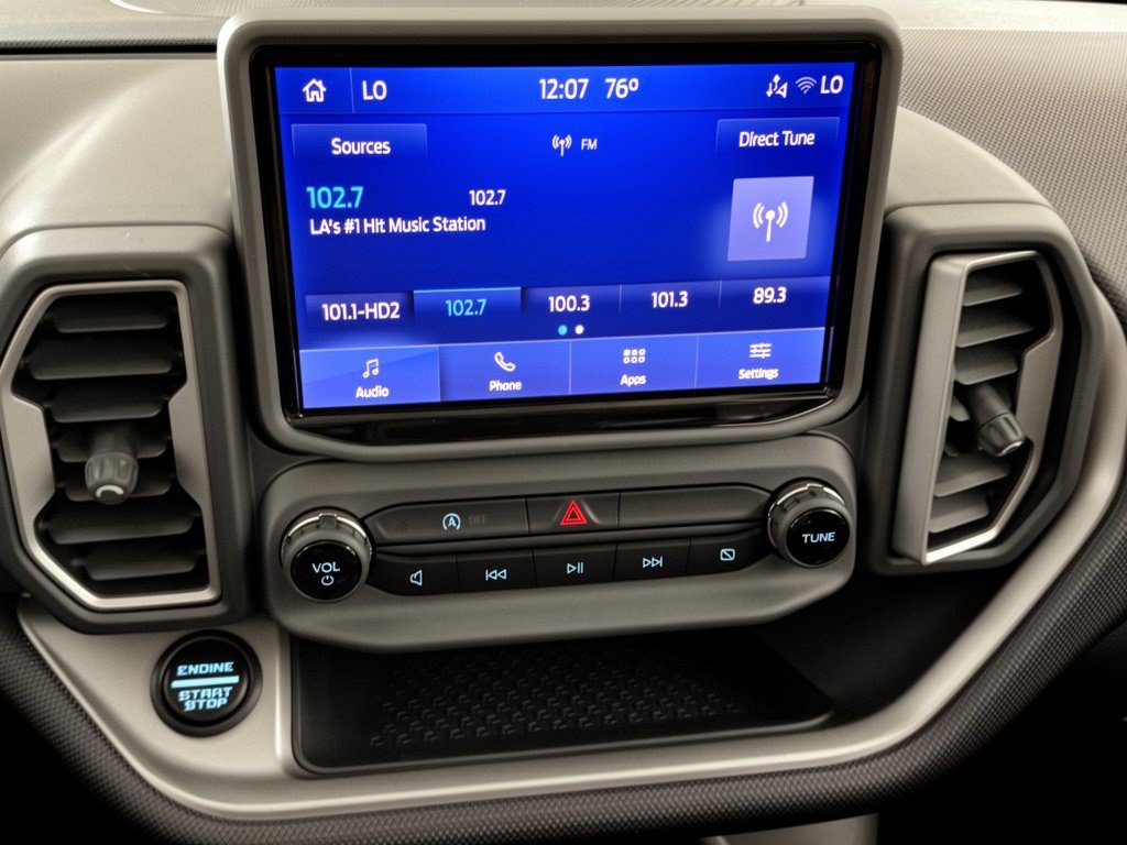 Used 2022 Ford Bronco Sport Outer Banks w/ Tech Package AWD/4WD image 23
