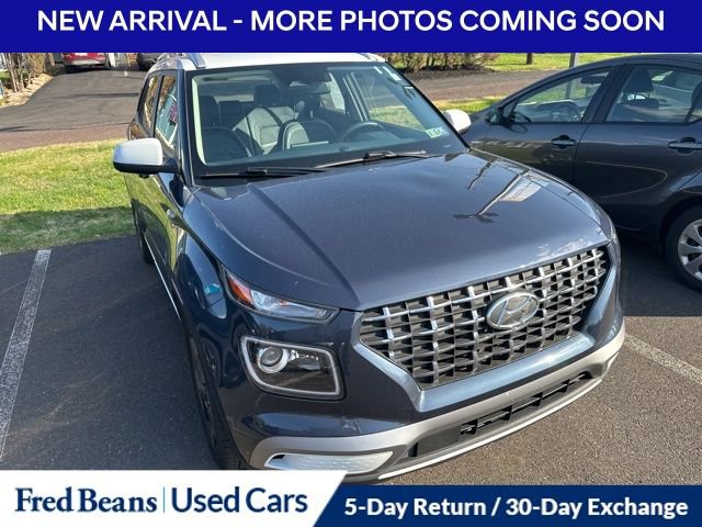 Certified 2023 Hyundai Venue Limited w/ Cargo Package image 15