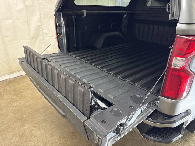 Used 2024 Chevrolet Silverado 1500 High Country w/ Technology Package AWD/4WD image 27