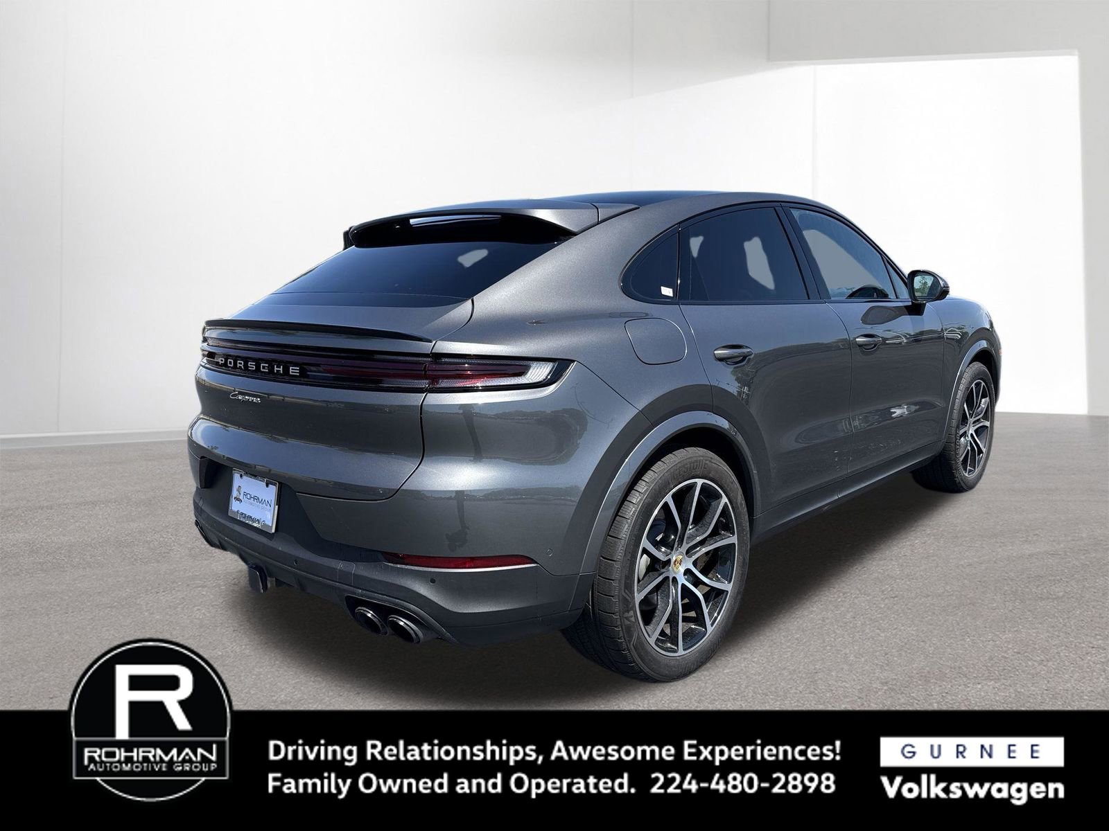 Used 2024 Porsche Cayenne Coupe AWD/4WD image 9
