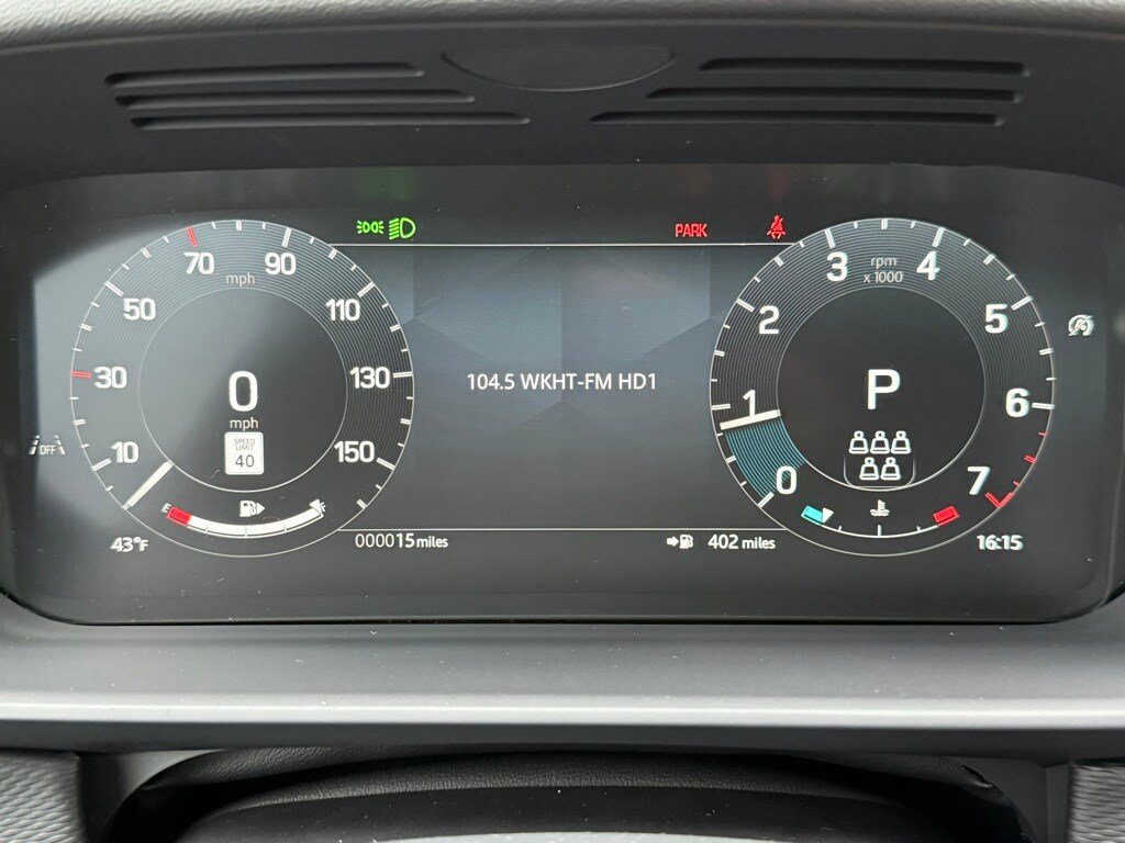 New 2026 Land Rover Discovery Limited Edition AWD/4WD image 28
