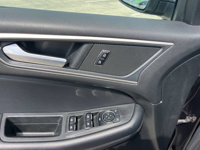 Used 2023 Ford Edge SEL AWD/4WD image 14