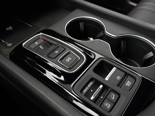 Certified 2026 Honda Pilot Black Edition image 36