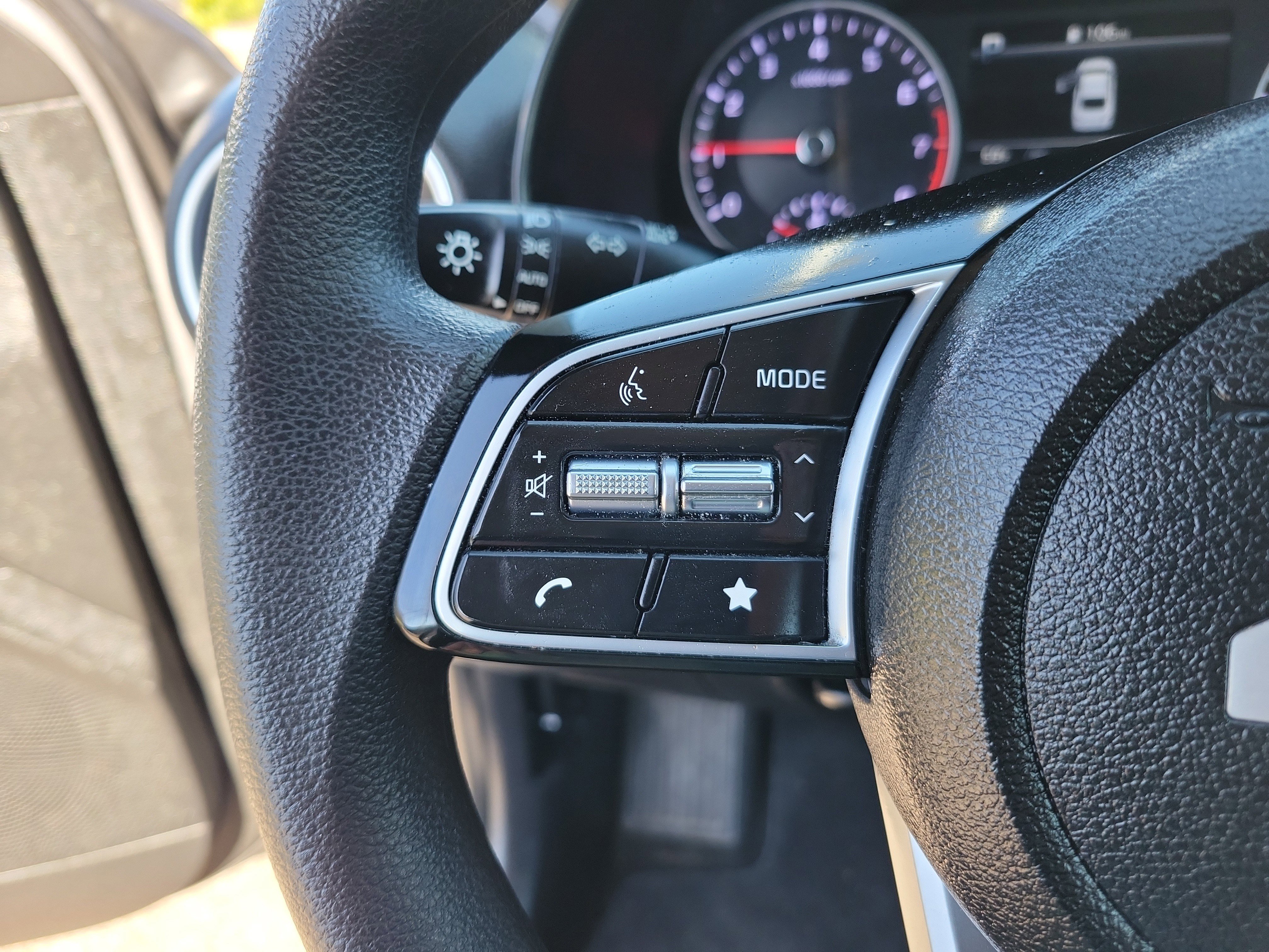 Used 2023 Kia Forte LXS FWD image 13