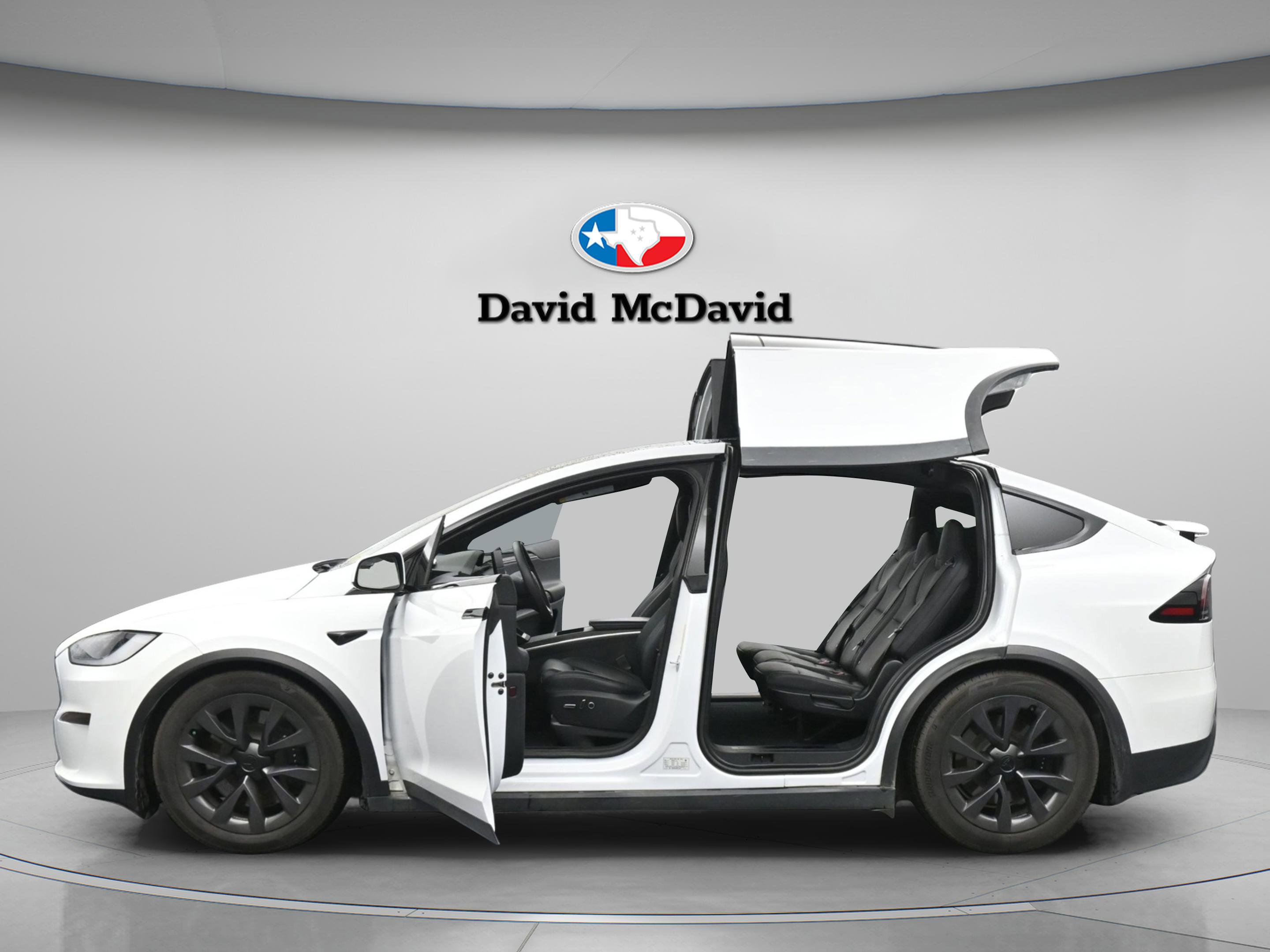 Used 2024 Tesla Model X image 34