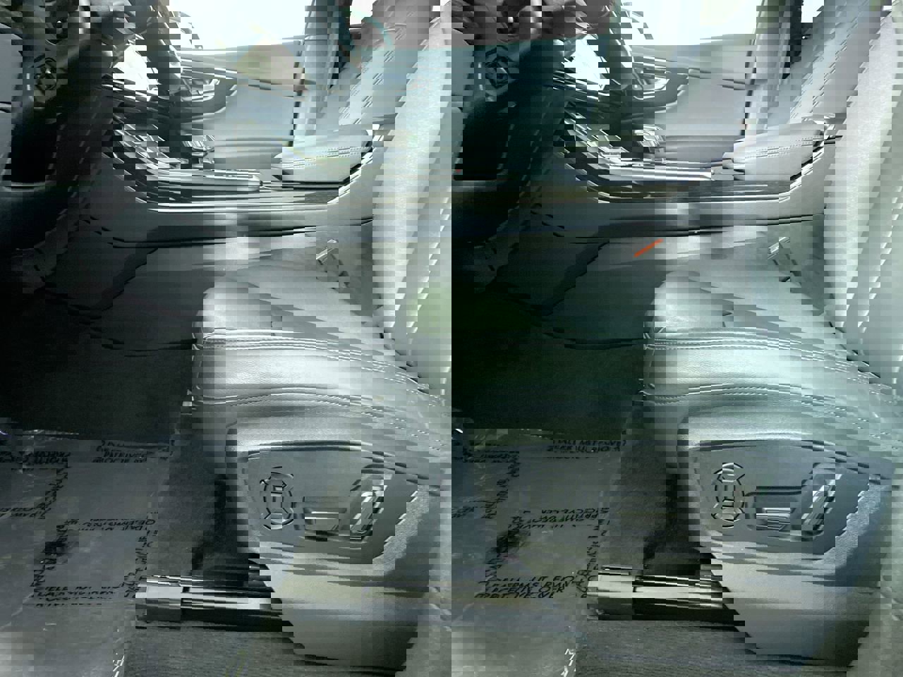 Used 2023 Audi Q7 2.0T Premium image 28