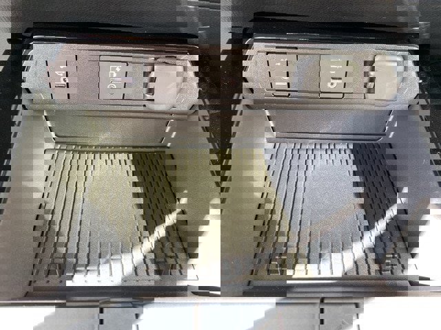 New 2026 Toyota Prius Plug-In Hybrid image 36