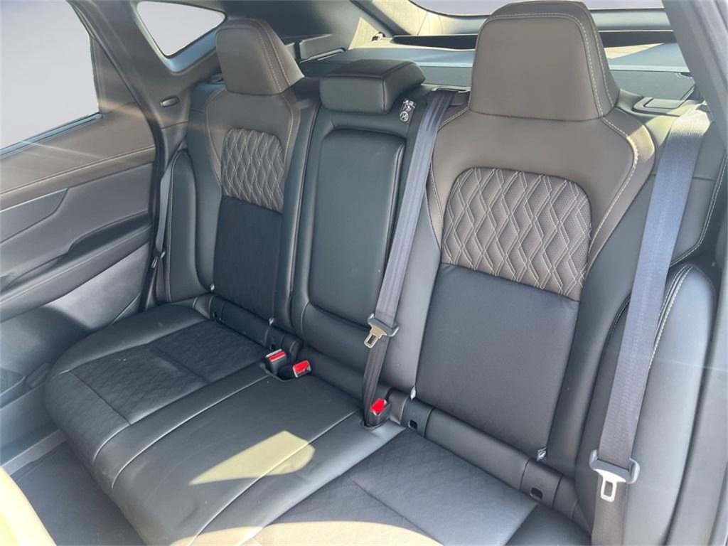 New 2025 Nissan Murano Platinum w/ Cargo Package image 16