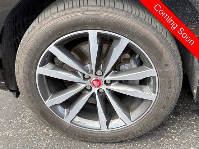Used 2023 Jaguar F-PACE S AWD/4WD image 10