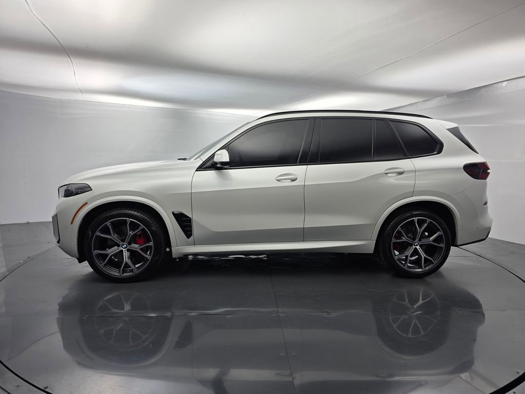 Used 2024 BMW X5 sDrive40i w/ M Sport Package RWD image 7