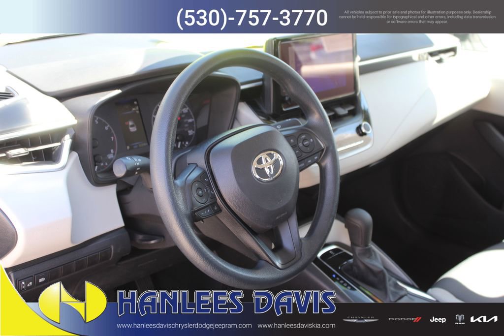 Used 2024 Toyota Corolla LE image 11