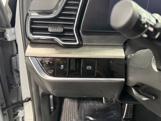 Used 2023 Kia Sportage X-Pro AWD/4WD image 10