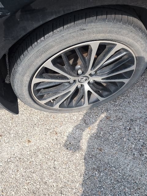 Used 2018 Toyota Camry SE image 6