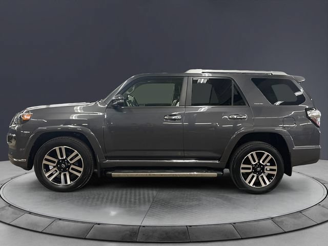 Used 2022 Toyota 4Runner Limited AWD/4WD image 2
