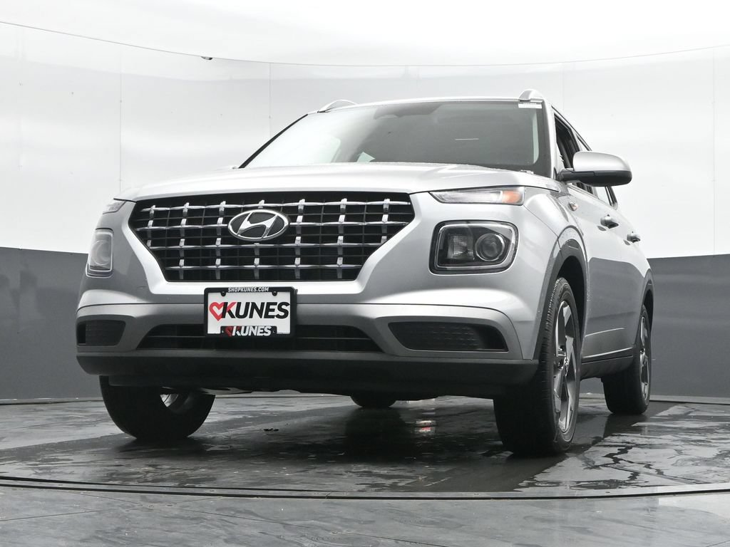 New 2026 Hyundai Venue SEL FWD image 45
