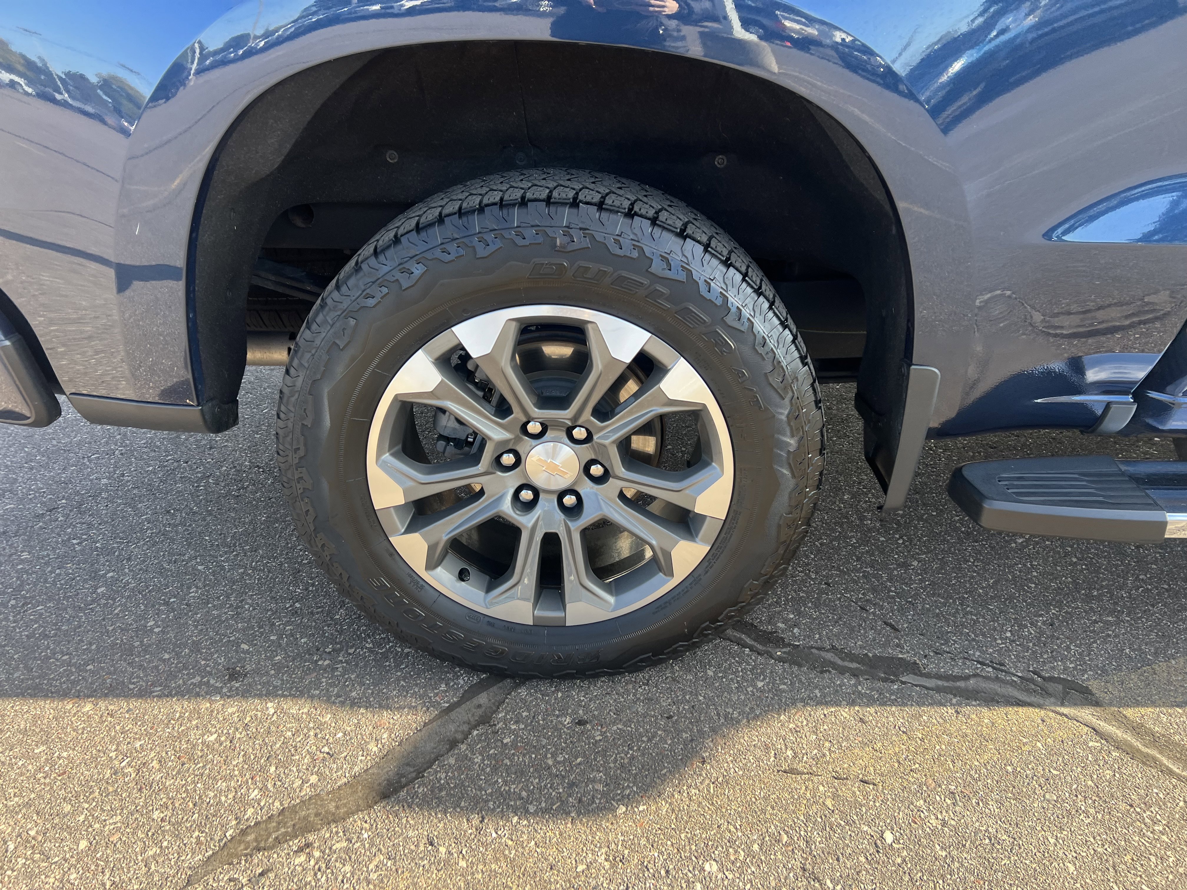 Certified 2022 Chevrolet Silverado 1500 High Country w/ Technology Package image 9