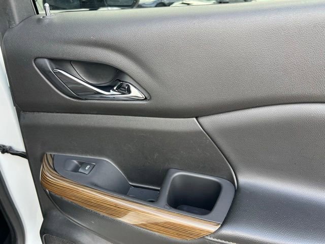 Used 2021 GMC Acadia SLE w/ Driver Convenience Package image 42