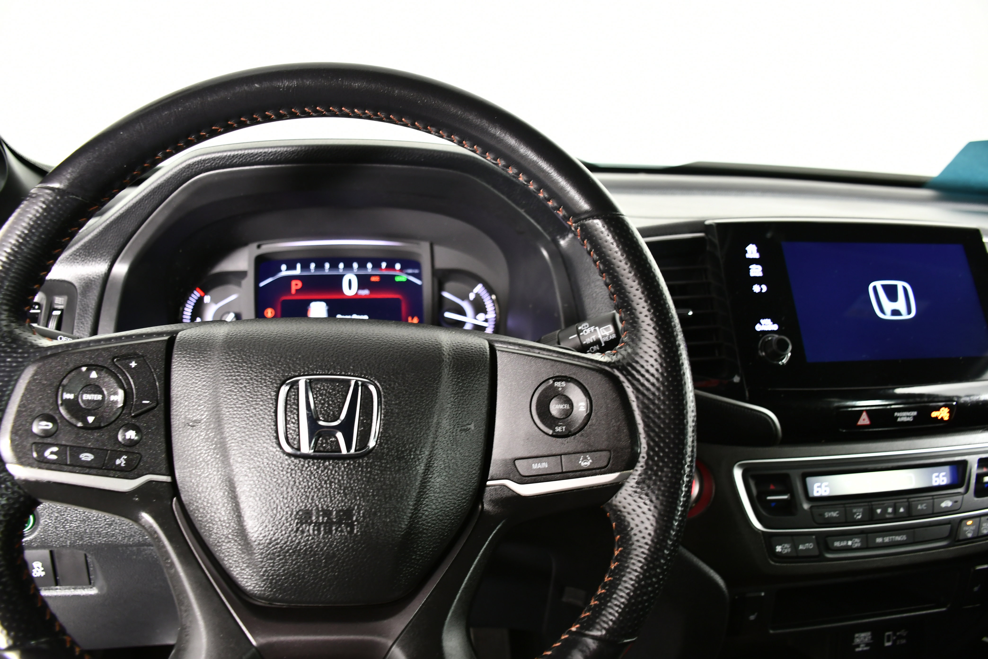 Certified 2023 Honda Passport TrailSport image 17