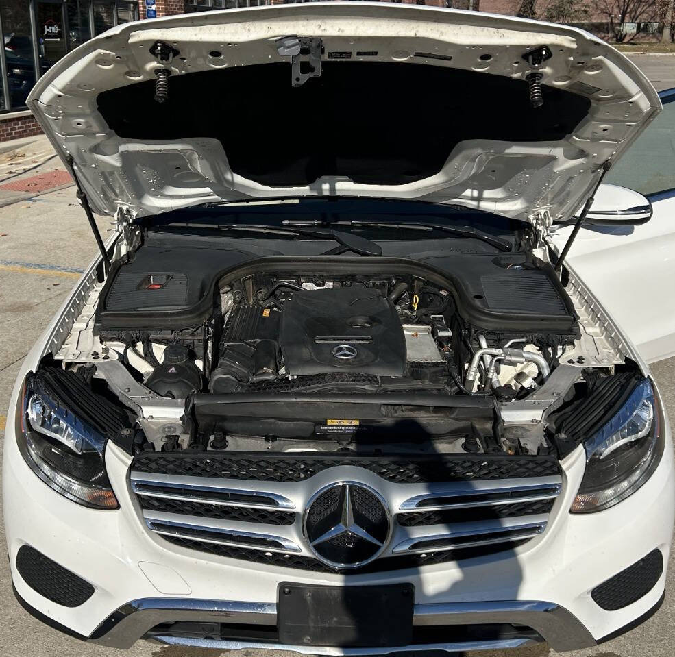 Used 2018 Mercedes-Benz GLC 300 4MATIC image 42