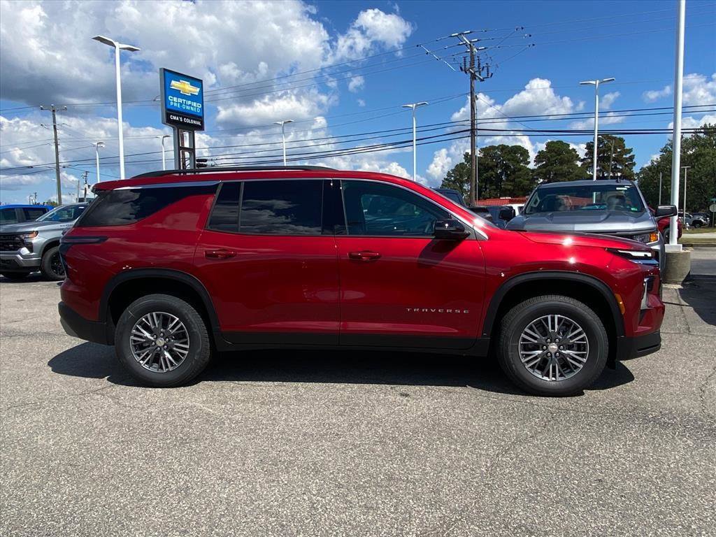 New 2026 Chevrolet Traverse LT w/ Driver Confidence Package image 2