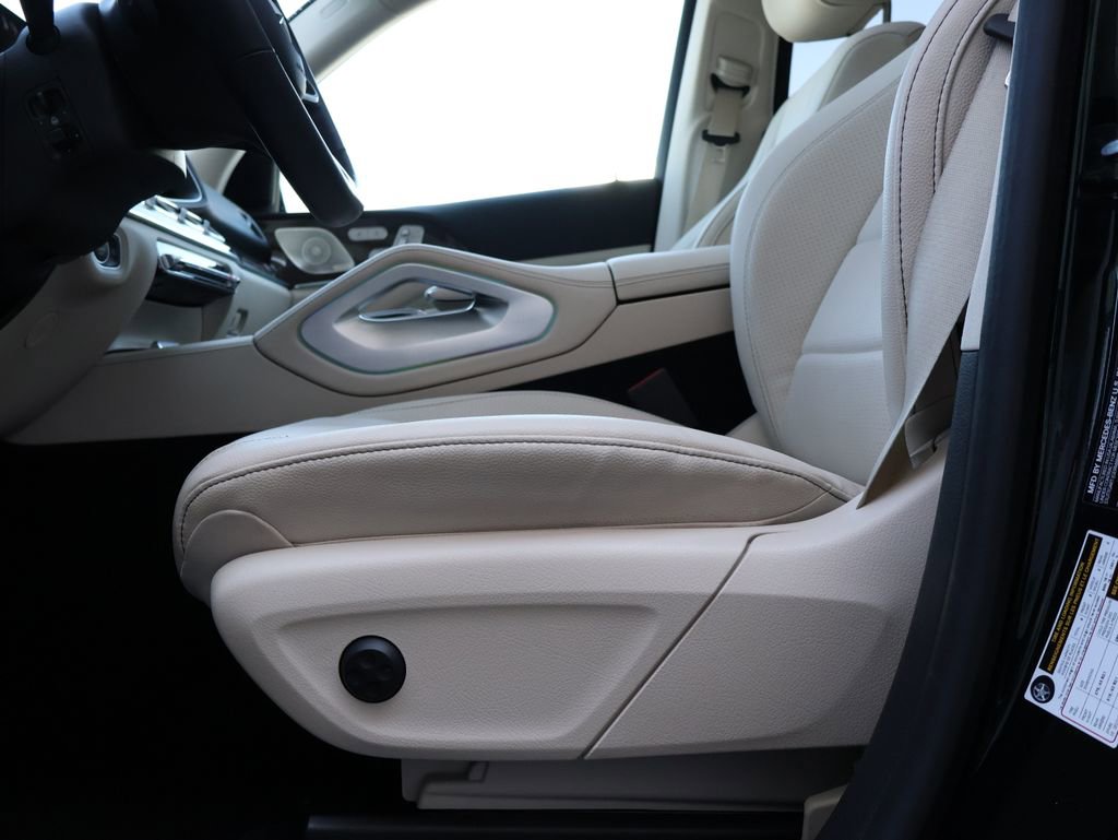 Certified 2021 Mercedes-Benz GLS 450 4MATIC image 40