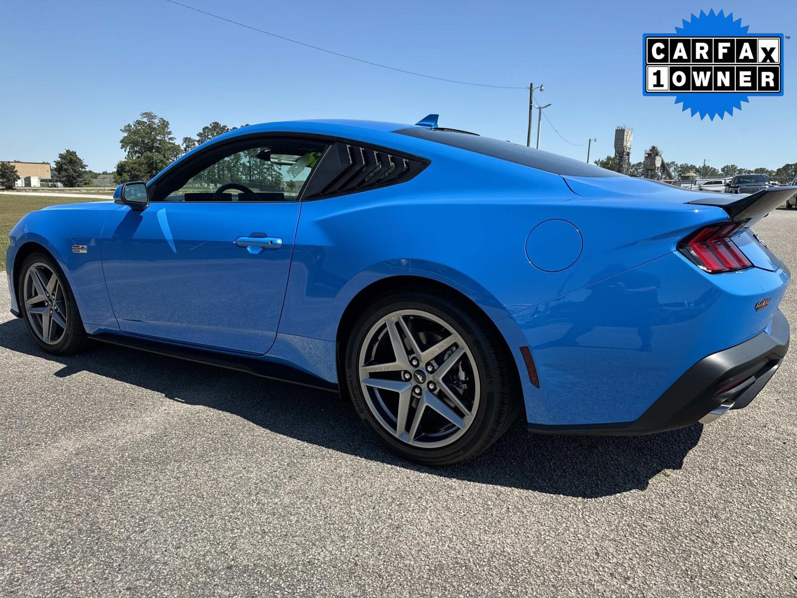 Used 2026 Ford Mustang Coupe RWD image 6