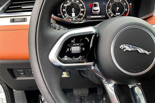 Used 2025 Jaguar F-PACE R-Dynamic S image 11