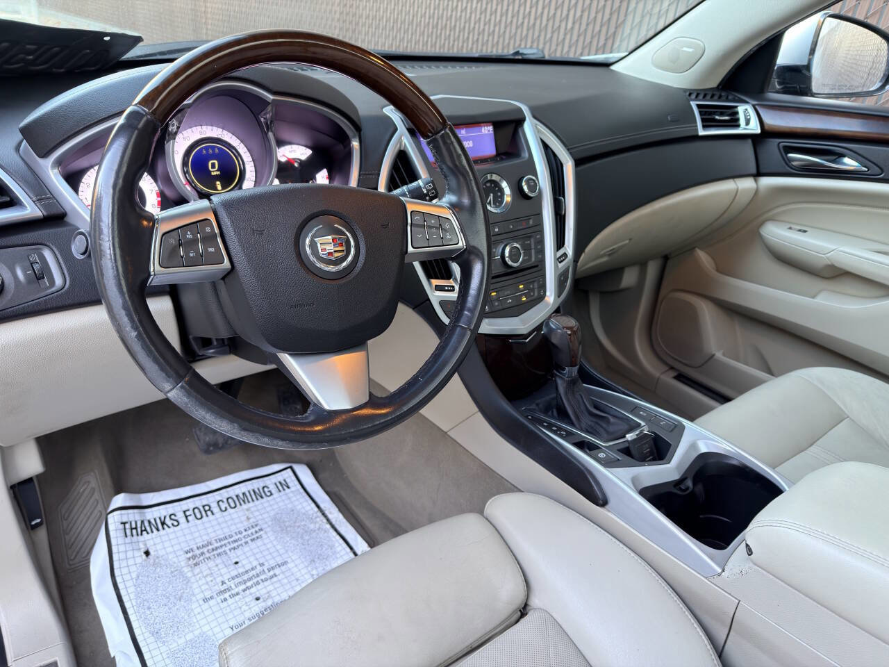 Used 2010 Cadillac SRX Luxury image 10