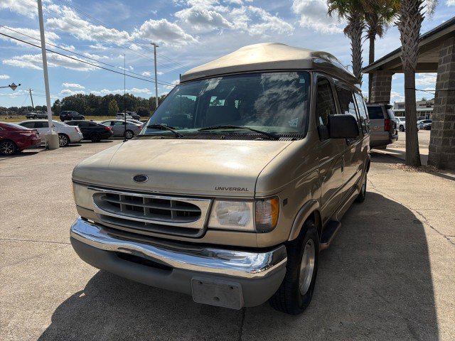 Used 2000 Ford E-150 and Econoline 150 image 11