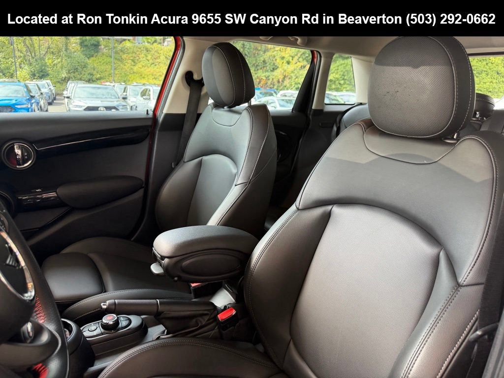 Used 2019 MINI Cooper S w/ Signature Upholstery Package FWD image 15