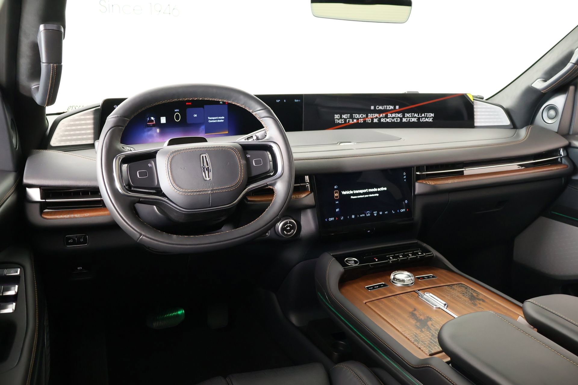 New 2026 Lincoln Navigator L Black Label AWD/4WD image 2