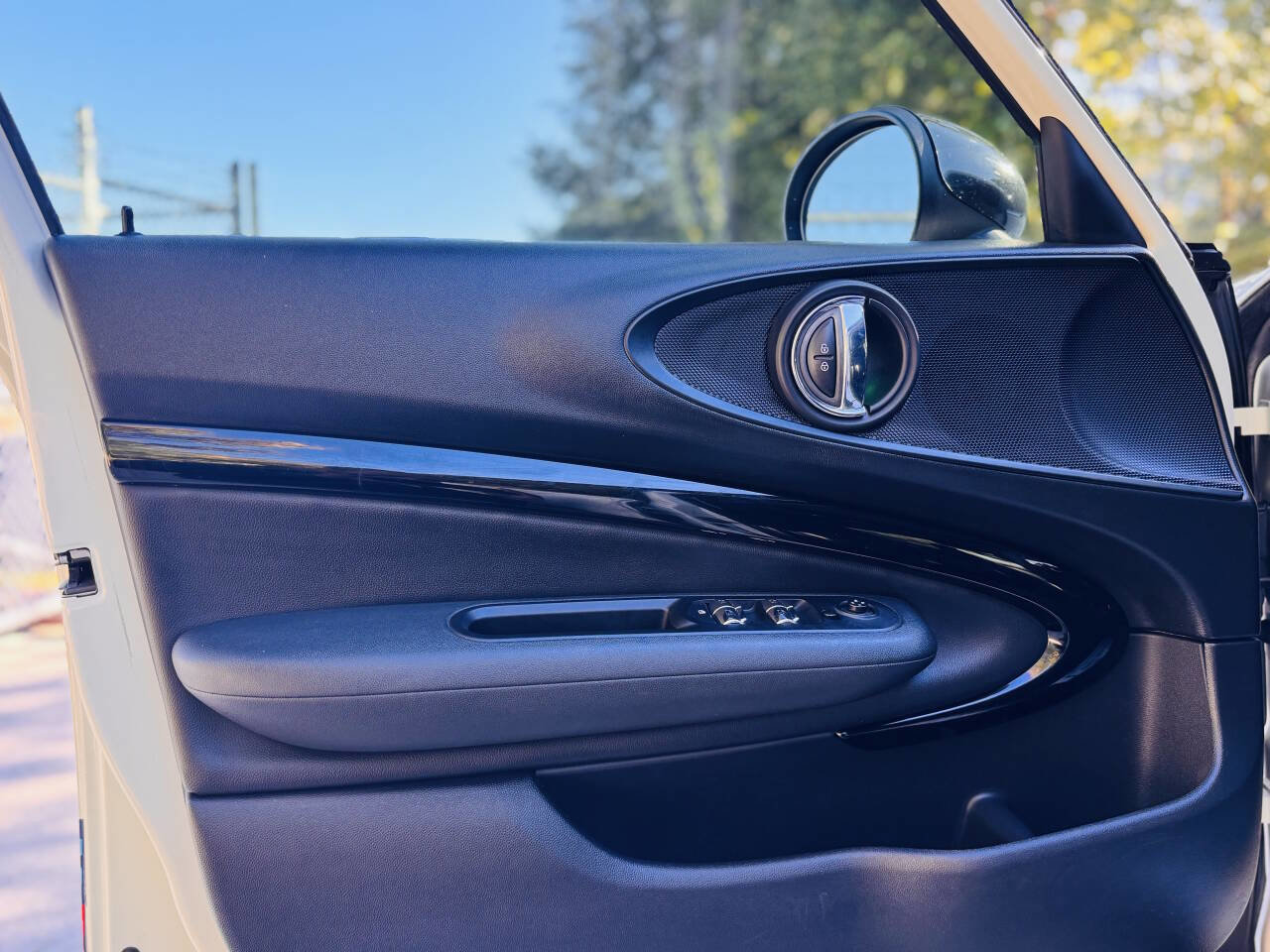 Used 2019 MINI Cooper Clubman S image 9