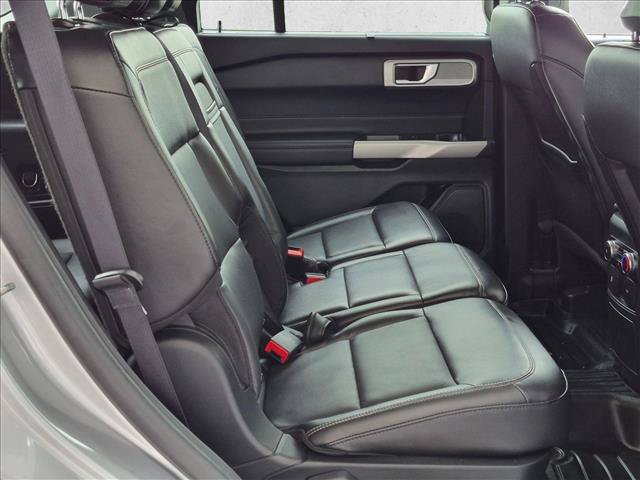 Used 2022 Ford Explorer Limited RWD image 19