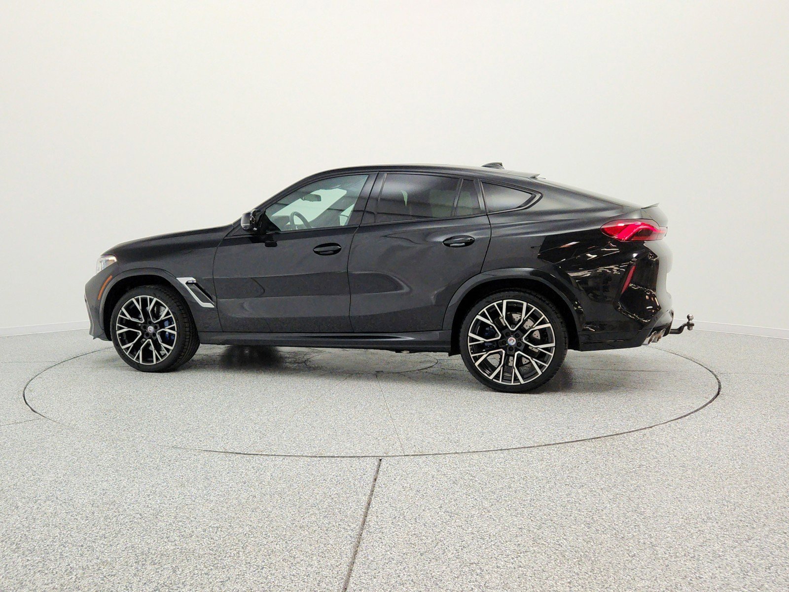 Used 2023 BMW X6 M w/ Executive Package AWD/4WD image 8