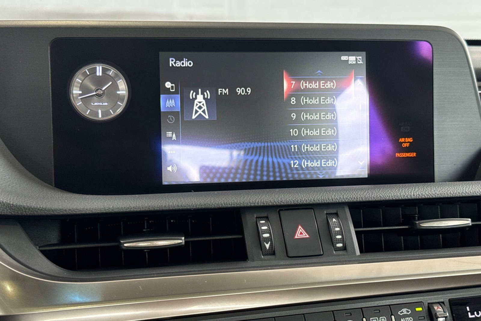 Certified 2020 Lexus ES 300h w/ Premium Package FWD image 23