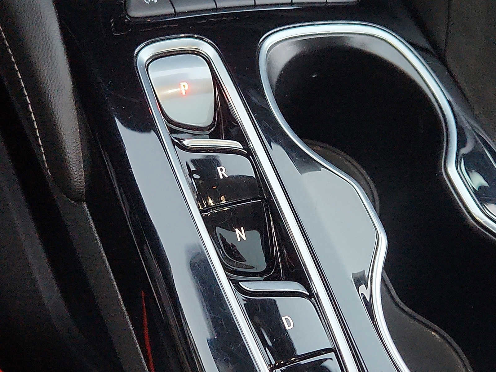 Used 2023 Buick Envision Essence w/ Sport Touring Package image 15