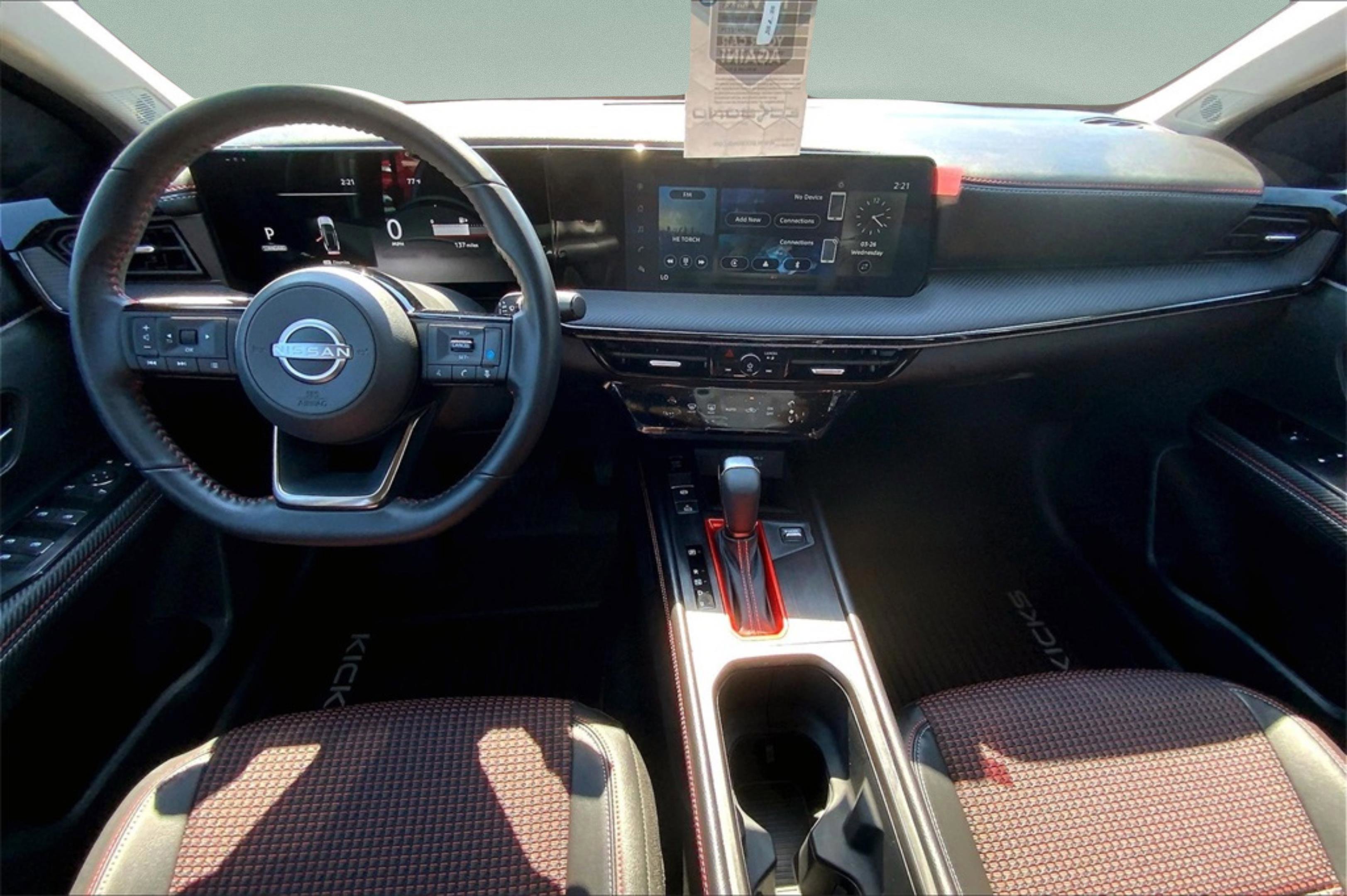 New 2025 Nissan Kicks SR image 6