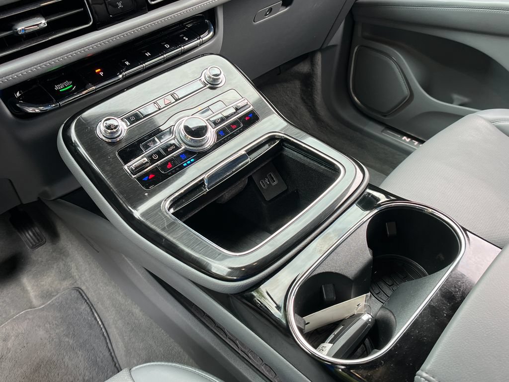 Used 2023 Lincoln Nautilus Reserve AWD/4WD image 20