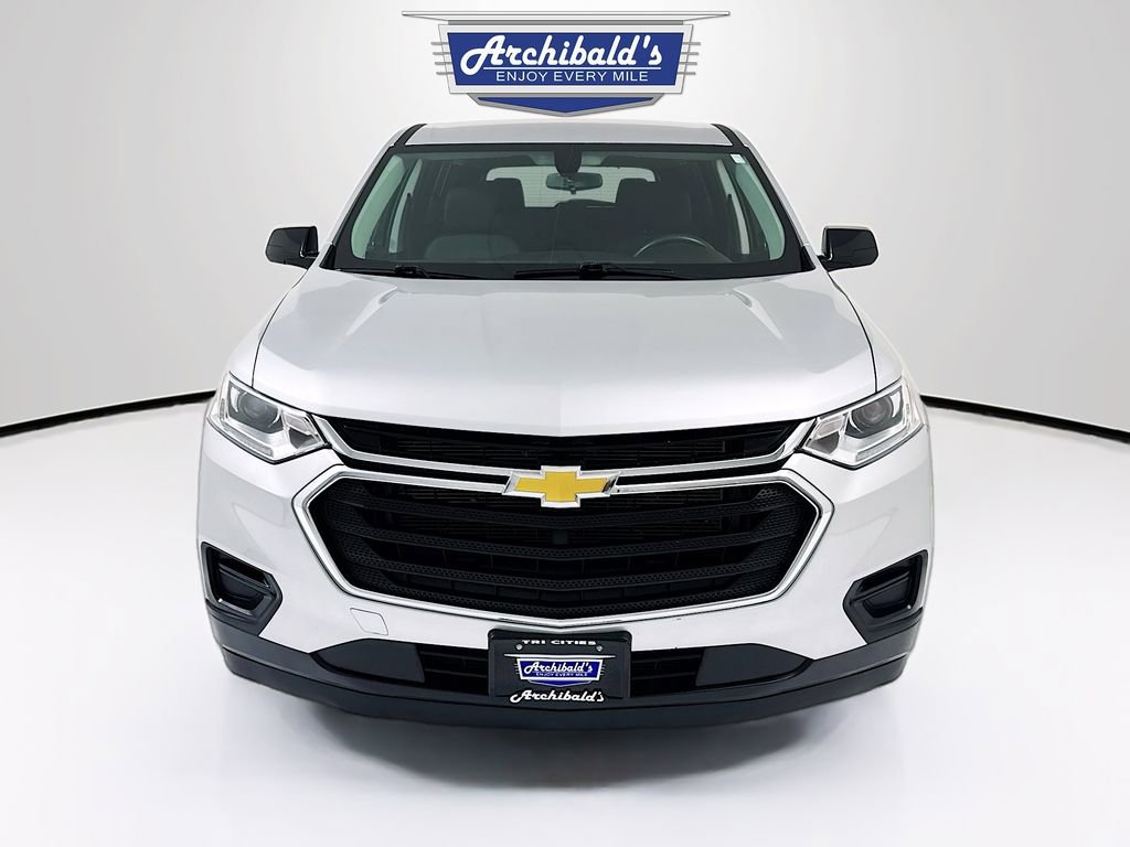 Used 2020 Chevrolet Traverse LS image 2