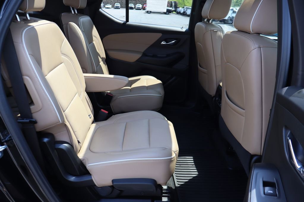 Used 2022 Chevrolet Traverse Premier AWD/4WD image 23