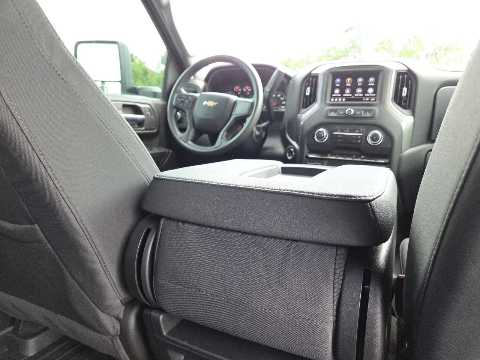 Used 2025 Chevrolet Silverado 2500 Custom w/ Custom Convenience Package AWD/4WD image 25
