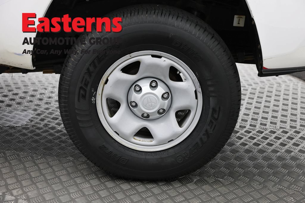 Used 2019 Toyota Tacoma SR RWD image 31