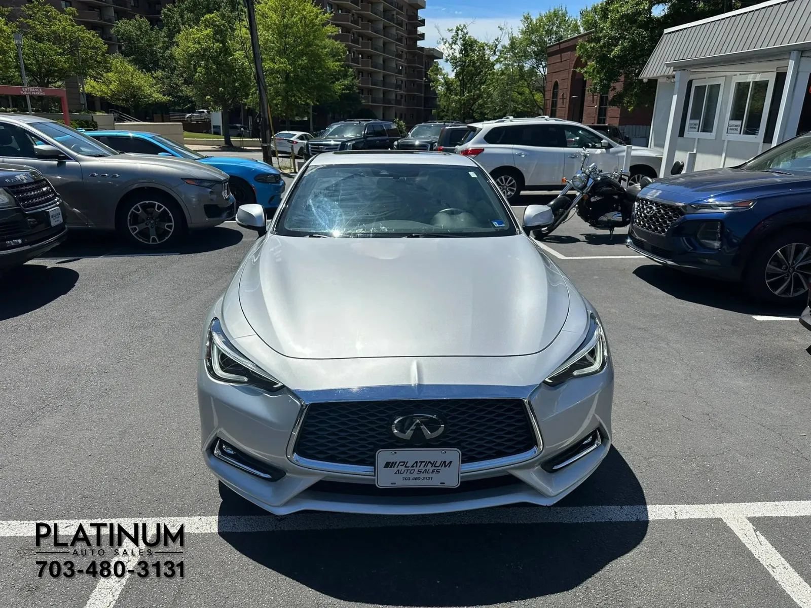 Used 2019 INFINITI Q60 3.0t Luxe w/ Essential Package AWD/4WD image 4