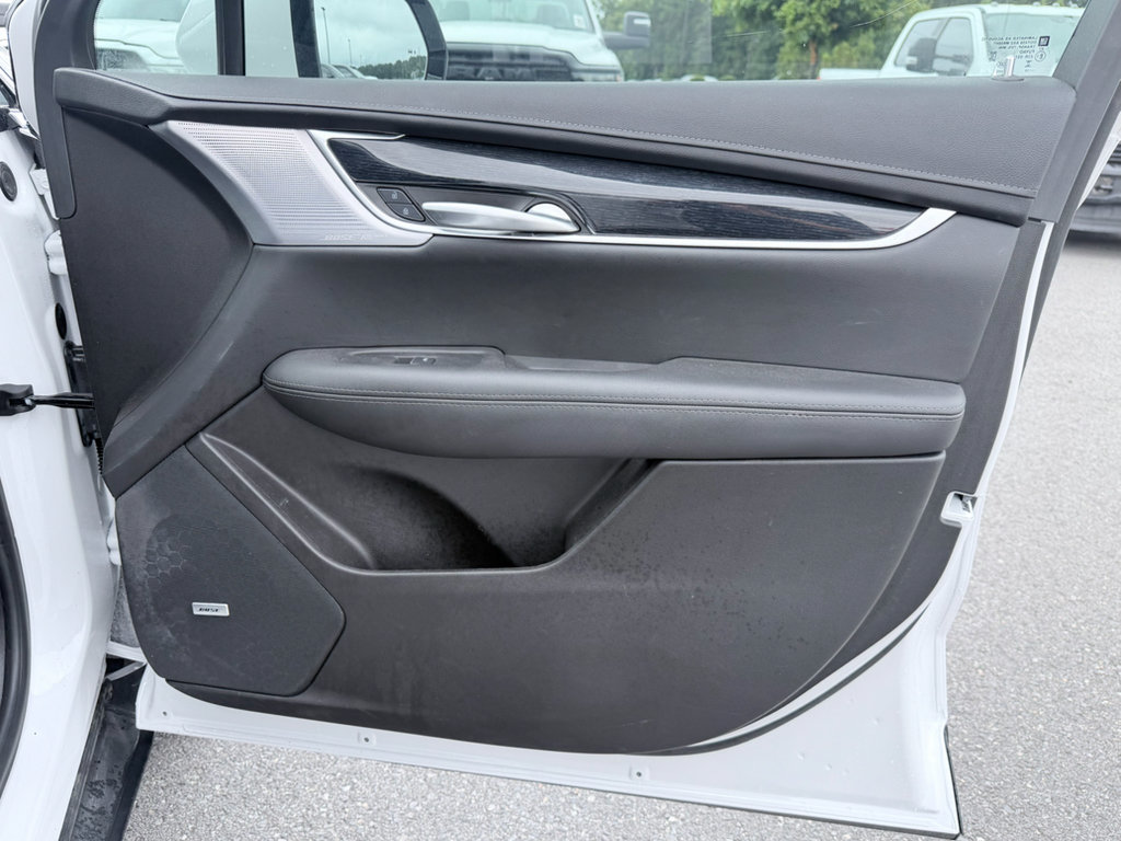 Used 2025 Cadillac XT5 Premium Luxury AWD/4WD image 30