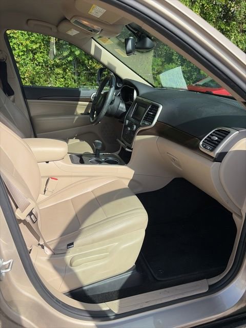 Used 2015 Jeep Grand Cherokee Laredo w/ Quick Order Package 23E AWD/4WD image 21