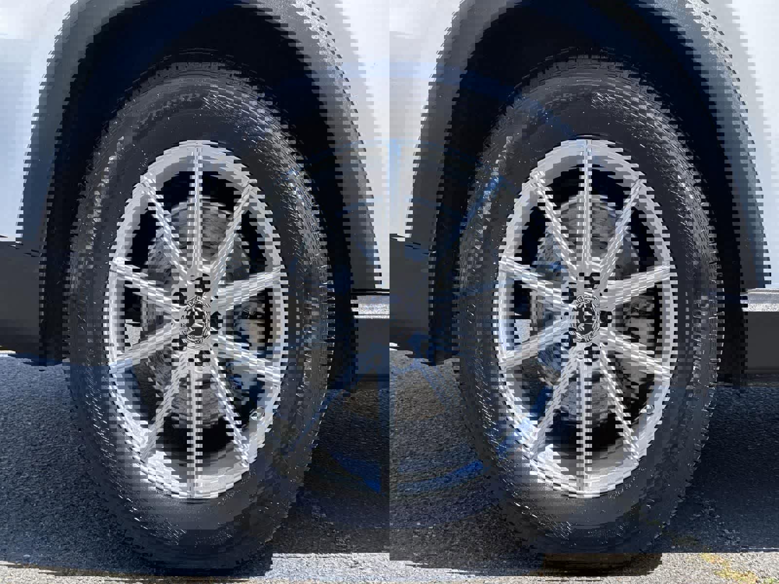 Used 2024 Mercedes-Benz GLE 350 4MATIC image 43