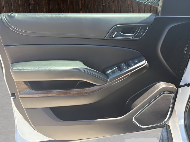 Used 2019 Chevrolet Tahoe LS AWD/4WD image 17